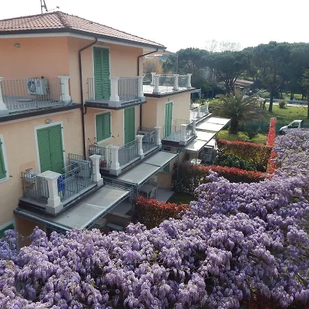 Rta La Pergola Aparthotel Marina di Massa